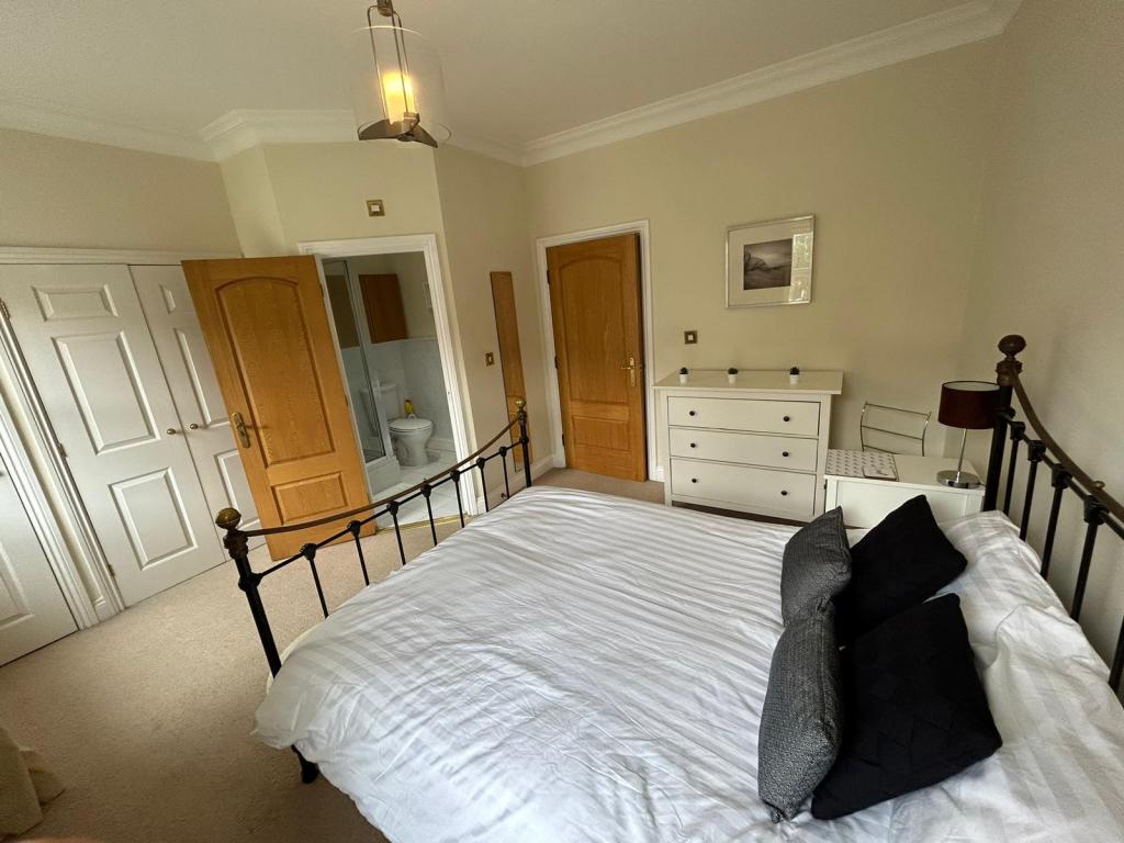 Photo of  Carisbrooke Road,  Leeds, LS16