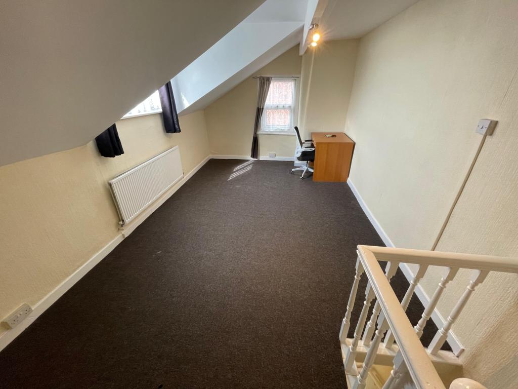 Photo of  Gledhow Road,  Leeds, LS8