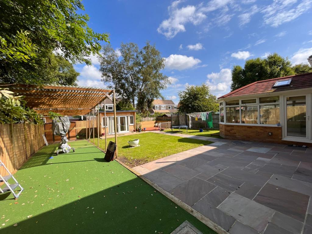 Photo of  Middlethorne Court,  Leeds, LS17