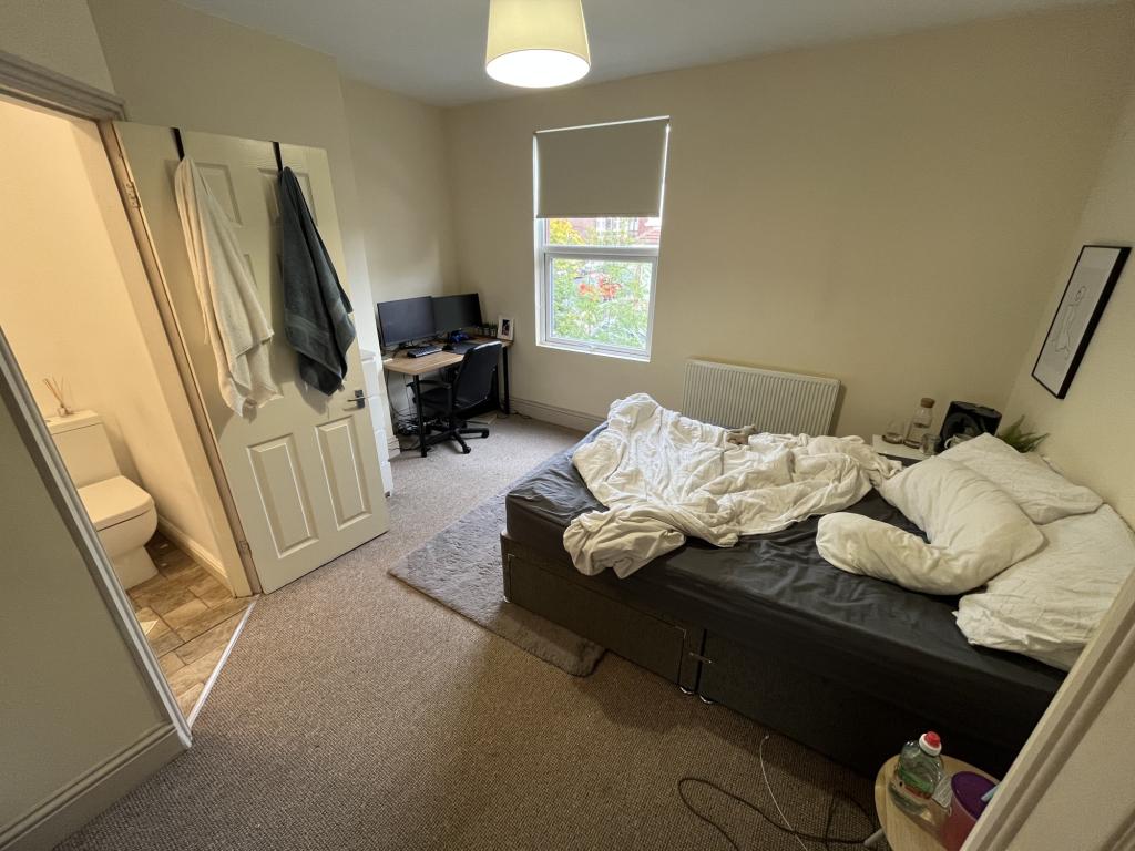 Photo of  Knowle Road,  Leeds, LS4