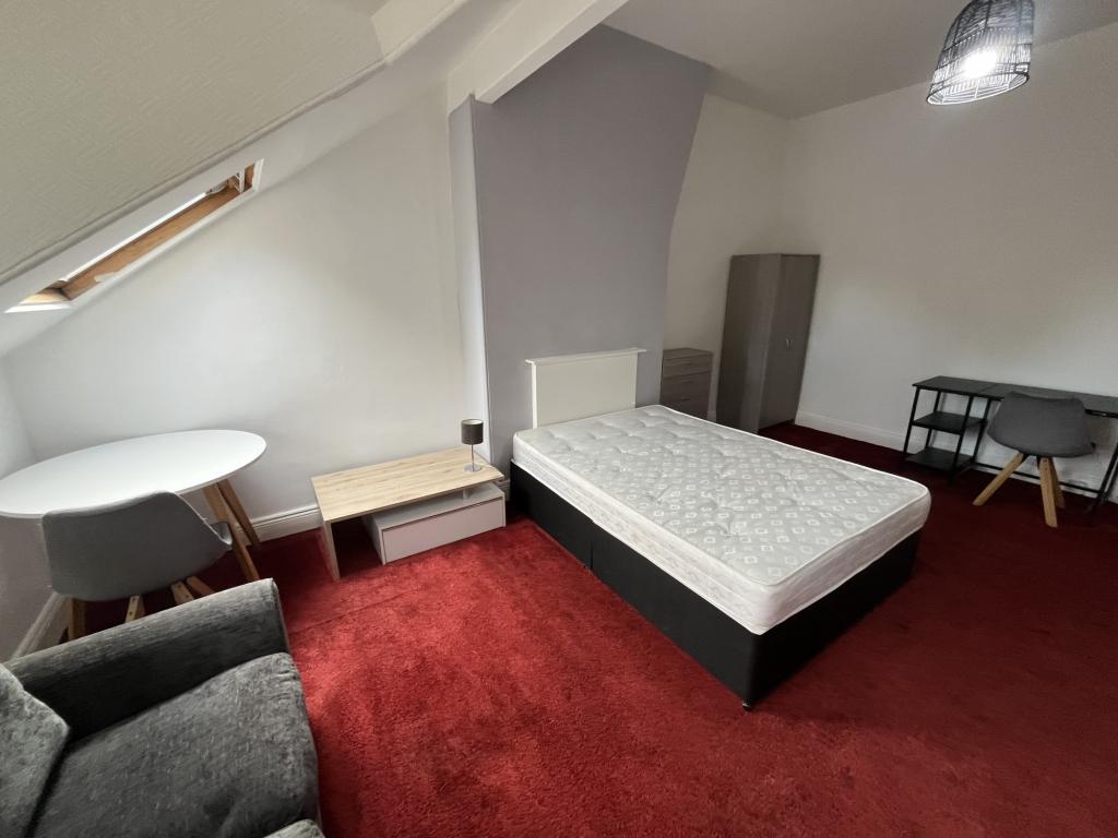 Photo of Flat 5 Woodhouse Cliff,  Leeds, LS6